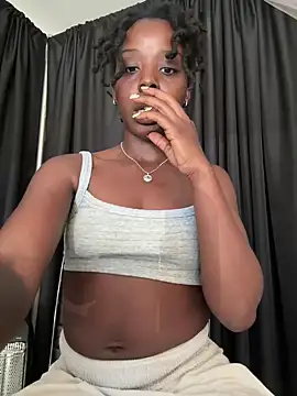 Snapshot of choclatepeaach chatting on 03-21-26, 10:13 choclatepeaach online show from 03-21-26, 10:13