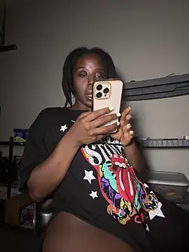 Snapshot of choclatepeaach chatting on 03-27-26, 08:26 choclatepeaach online show from 03-27-26, 08:26