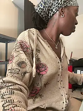 Snapshot of choclatepeaach chatting on 04-07-26, 06:19 choclatepeaach online show from 04-07-26, 06:19