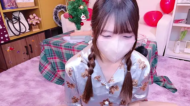 Snapshot of Naachan_-sub- chatting on 02-13-25, 11:50 Naachan -sub- online show from 02-13-25, 11:50