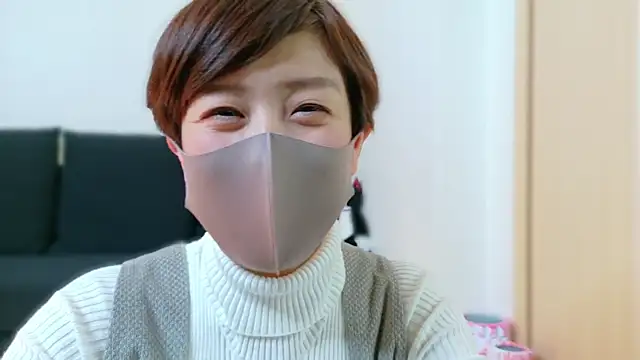 Snapshot of Risa_06 chatting on 01-21-25, 01:00 Risa 06 online show from 01-21-25, 01:00