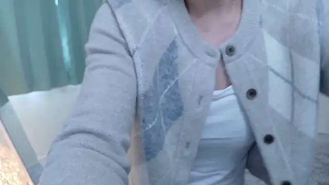 Snapshot of Risa_06 chatting on 05-05-26, 09:56 Risa 06 online show from 05-05-26, 09:56