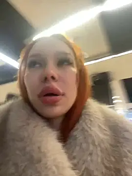 Snapshot of babydolll chatting on 02-16-25, 01:38 babydolll online show from 02-16-25, 01:38