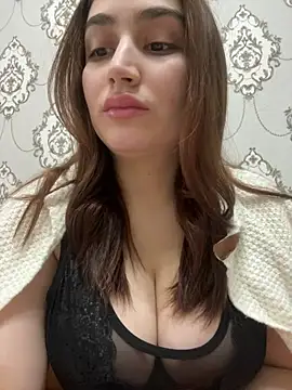 Snapshot of StormBeverly chatting on 02-24-26, 09:51 StormBeverly online show from 02-24-26, 09:51