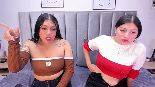 Emmy-Turnner online show from 11-07-25, 01:33