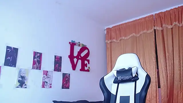 gigiqueen 18 online show from 10-02-25, 06:04