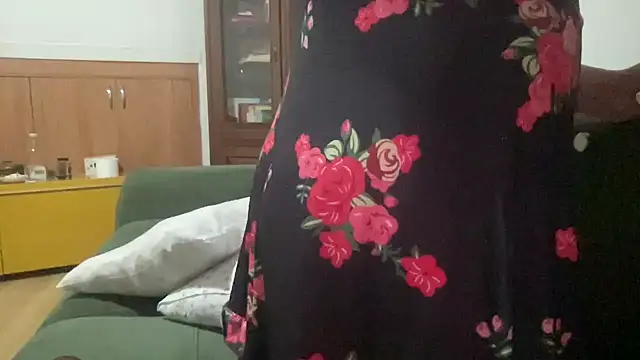 alarasissy online show from 05-12-26, 01:03