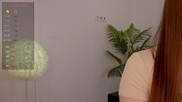 Lilly Colins online show from 02-02-25, 02:45