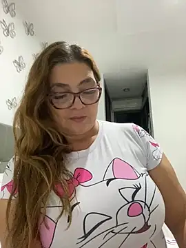 AntonellaAlondra4 online show from 02-25-25, 04:24