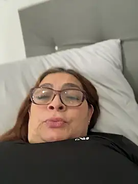 Snapshot of AntonellaAlondra4 chatting on 04-21-26, 02:01 AntonellaAlondra4 online show from 04-21-26, 02:01