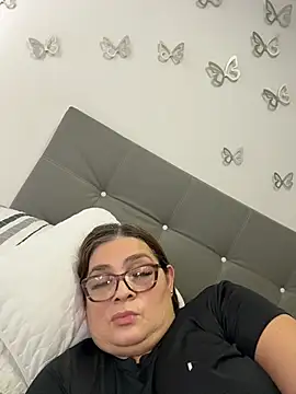 Snapshot of AntonellaAlondra4 chatting on 04-30-26, 02:56 AntonellaAlondra4 online show from 04-30-26, 02:56
