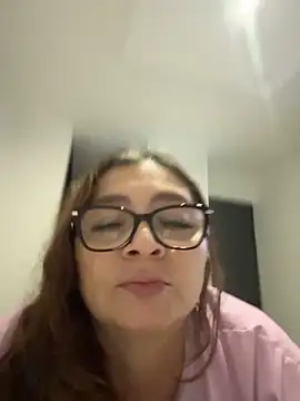 Snapshot of AntonellaAlondra4 chatting on 05-08-26, 03:23 AntonellaAlondra4 online show from 05-08-26, 03:23