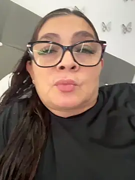 Snapshot of AntonellaAlondra4 chatting on 05-22-26, 06:02 AntonellaAlondra4 online show from 05-22-26, 06:02