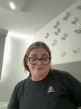 Snapshot of AntonellaAlondra4 chatting on 06-11-26, 03:10 AntonellaAlondra4 online show from 06-11-26, 03:10