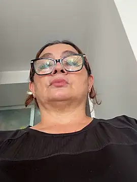 Snapshot of AntonellaAlondra4 chatting on 06-12-26, 03:44 AntonellaAlondra4 online show from 06-12-26, 03:44