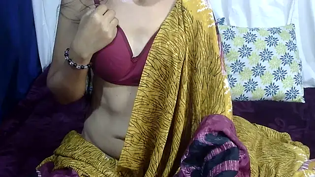 Snapshot of Pramila_Manish chatting on 03-07-26, 03:14 Pramila Manish online show from 03-07-26, 03:14