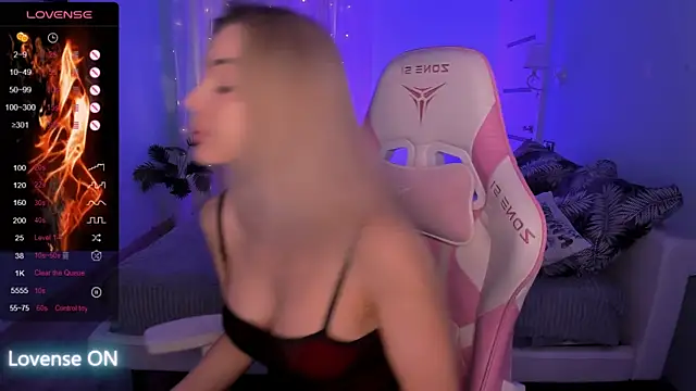 AdeleRoberts online show from 03-30-26, 02:01