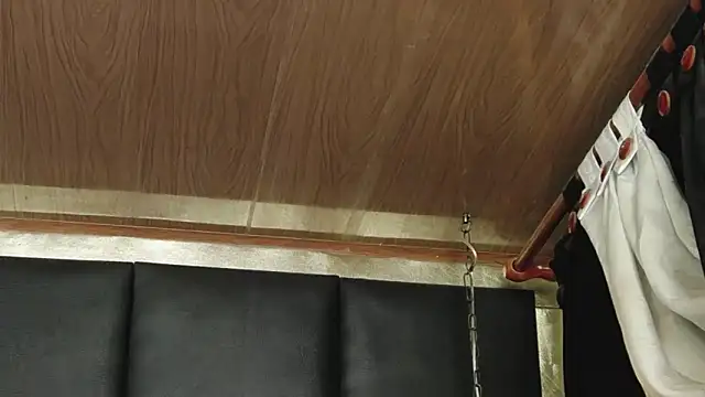 Snapshot of BlairBadgley chatting on 01-31-25, 07:18 BlairBadgley online show from 01-31-25, 07:18