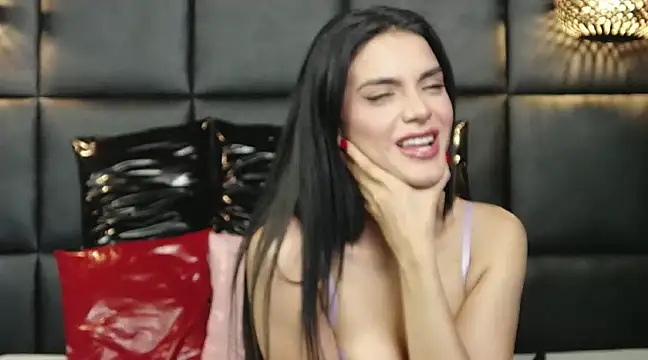 Snapshot of BlairBadgley chatting on 02-05-25, 04:48 BlairBadgley online show from 02-05-25, 04:48