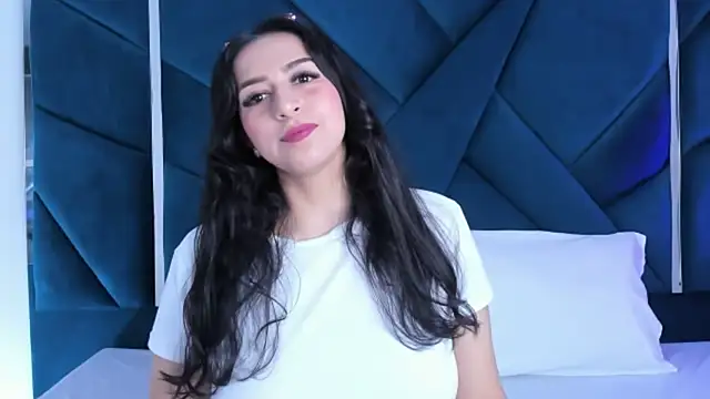 Snapshot of AlondraMendez chatting on 01-27-25, 08:29 AlondraMendez online show from 01-27-25, 08:29