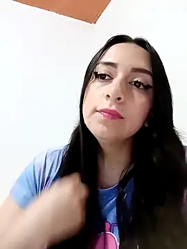 Snapshot of AlondraMendez chatting on 10-02-25, 10:39 AlondraMendez online show from 10-02-25, 10:39