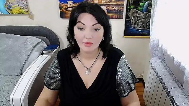 Snapshot of Lady_Boom_Wild_ chatting on 10-25-25, 04:13 Lady Boom Wild online show from 10-25-25, 04:13