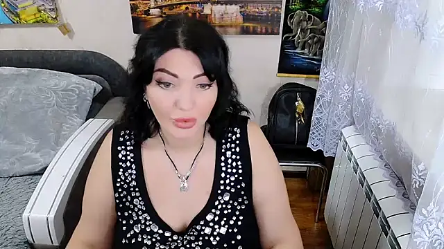 Snapshot of Lady_Boom_Wild_ chatting on 11-21-25, 08:02 Lady Boom Wild online show from 11-21-25, 08:02