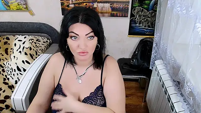 Snapshot of Lady_Boom_Wild_ chatting on 12-04-25, 04:59 Lady Boom Wild online show from 12-04-25, 04:59