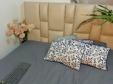 Soy Bella online show from 01-14-25, 05:08