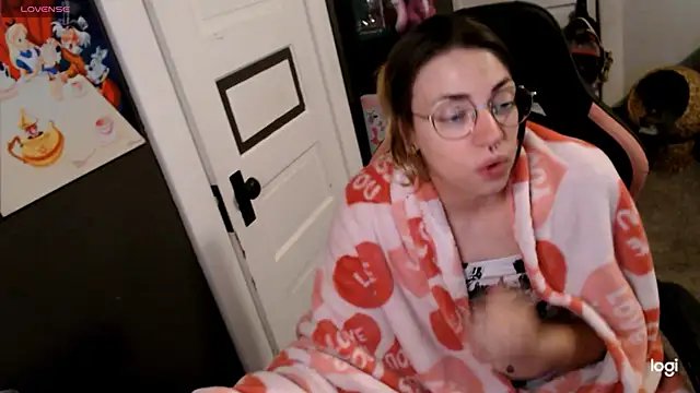 KSwonderland6 online show from 02-23-26, 03:59