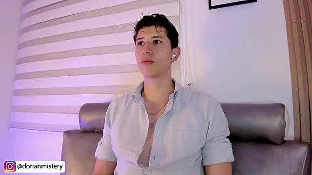 Dorianmistery2322  online show from 03-30-26, 11:17