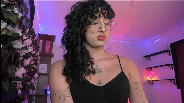 Heka Prudence online show from 03-11-25, 02:10