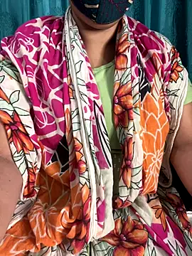 Snapshot of poision51 chatting on 09-20-25, 12:39 poision51 online show from 09-20-25, 12:39