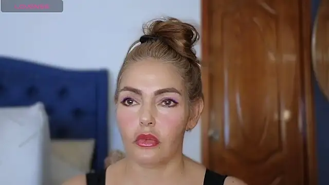 QueenYsuRey online show from 03-20-25, 03:25