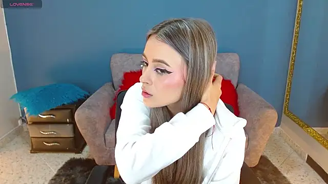 Snapshot of miacarperr1 chatting on 01-20-25, 01:18 miacarperr1 online show from 01-20-25, 01:18