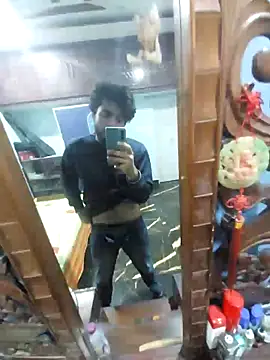 Snapshot of Dexiboy chatting on 02-01-25, 10:48 Dexiboy online show from 02-01-25, 10:48