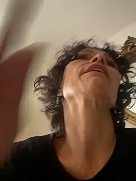 MireyaTorresGu online show from 11-23-25, 12:38