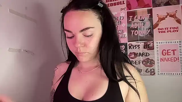 yorkshiregal online show from 02-13-26, 06:53