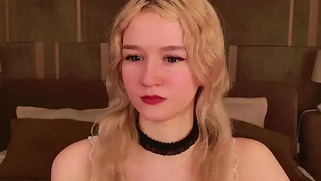 Snapshot of NaomiLoys chatting on 03-10-25, 01:01 NaomiLoys online show from 03-10-25, 01:01