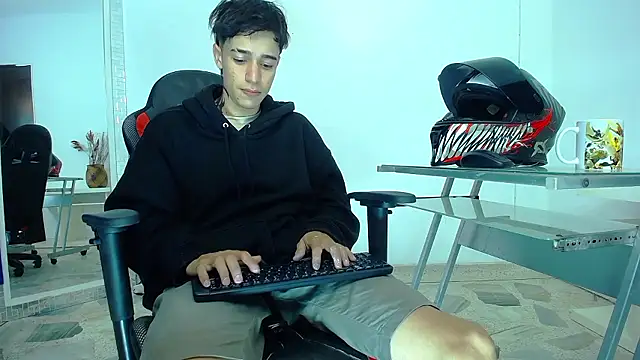 Zacktk7 online show from 12-04-24, 11:13