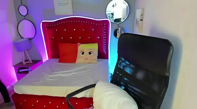 Namiko Park online show from 01-31-25, 05:21