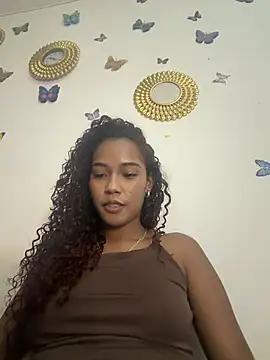 Snapshot of Salome_Williamss chatting on 08-05-26, 01:19 Salome Williamss online show from 08-05-26, 01:19