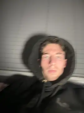 MikesWood21 online show from 02-11-25, 01:41