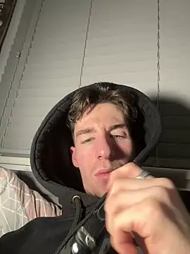 MikesWood21 online show from 02-25-25, 01:09