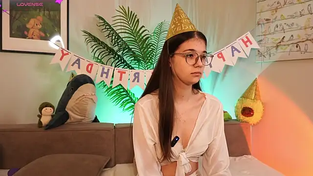 Leela sun online show from 07-19-26, 04:27