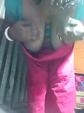 Snapshot of Sexy-Mona2 chatting on 12-13-24, 06:16 Sexy-Mona2 online show from 12-13-24, 06:16