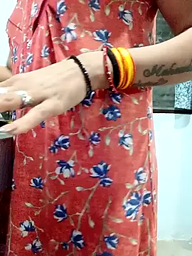 Snapshot of Sexy-Mona2 chatting on 01-19-25, 01:44 Sexy-Mona2 online show from 01-19-25, 01:44