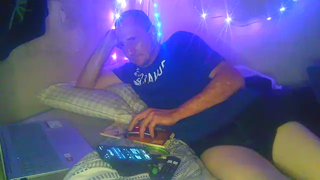 George48 online show from 12-22-25, 05:37