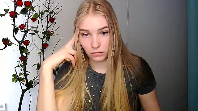 Queen ofLove online show from 04-01-26, 11:22