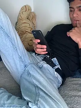 Ryan-hot online show from 10-30-25, 12:12